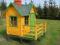 Drewniany domek dla dzieci