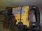 DEWALT D25730 - MŁOT Z funkcją Wiercenia 1500