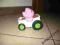 samochód Fisher Price ,Świnka ,potrząśnij i jedź