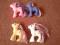 ZESTAW FIGUREK MY LITTLE PONY:}4 SZTUKI:}1 GRATIS: