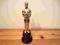 Statuetka Oskar - drewniany postument