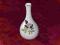 Uroczy maly wazonik Wedgwood Bone China