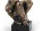 Staffordshire Bull Terrier z brązu na marmurze