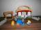 FISHER PRICE LITTLE PEOPLE DŹWIĘKOWA FARMA STAJNIA