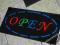neon OPEN reklama świetlna