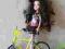 Lalka Moxie Girl na rowerze