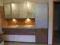 szafki wiszące aluminium szkło oswietlenie90x90x33