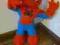 Spiderman mówi, śpiewa i tańczy