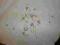 ŚLICZNY RĘCZNIE HAFTOWANY OBRUS W KWIATY