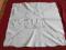 BIAŁY  OBRUSIK  HAFTOWANY Z WSTAWKAMI Z KORDONKA