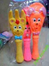 ŚMIESZNE SZTUĆCE PISZCZKI DLA MALUSZKA