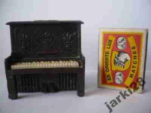 TEMPERÓWKA KOLEKCJONERSKA -PIANINO