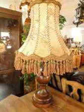 Piękna masywna duża lama stojąca !!!