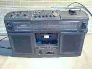 [N052] Radiomagnetofon KLAUDIA 2RMJ 802