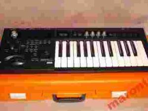 KORG microX - synthesiser/controller