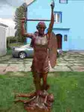 ST MICHAEL Piekna Rzezba z drewna recznie wykonana