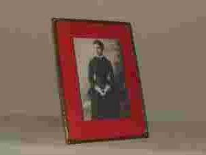 DUŻA  stara  ramka 2 mosiężna  ----wypukła szybka