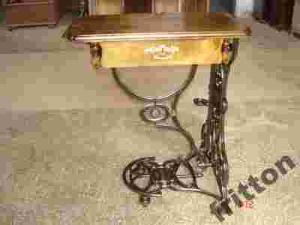 Stolik pod komputer  STARA MASZYNA  DO SZYCIA